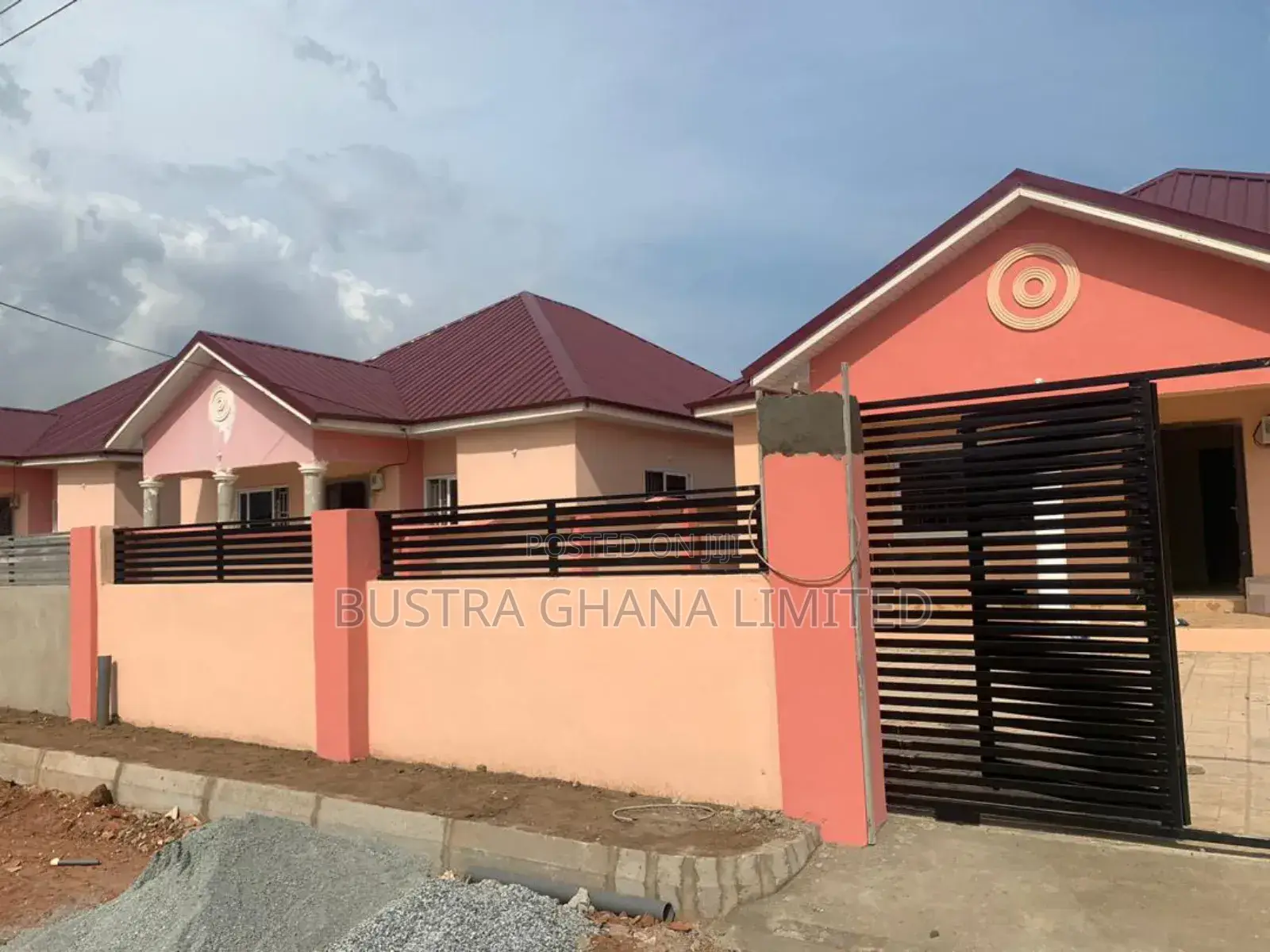 3bdrm House in Tema Community 25 for sale in Community 25