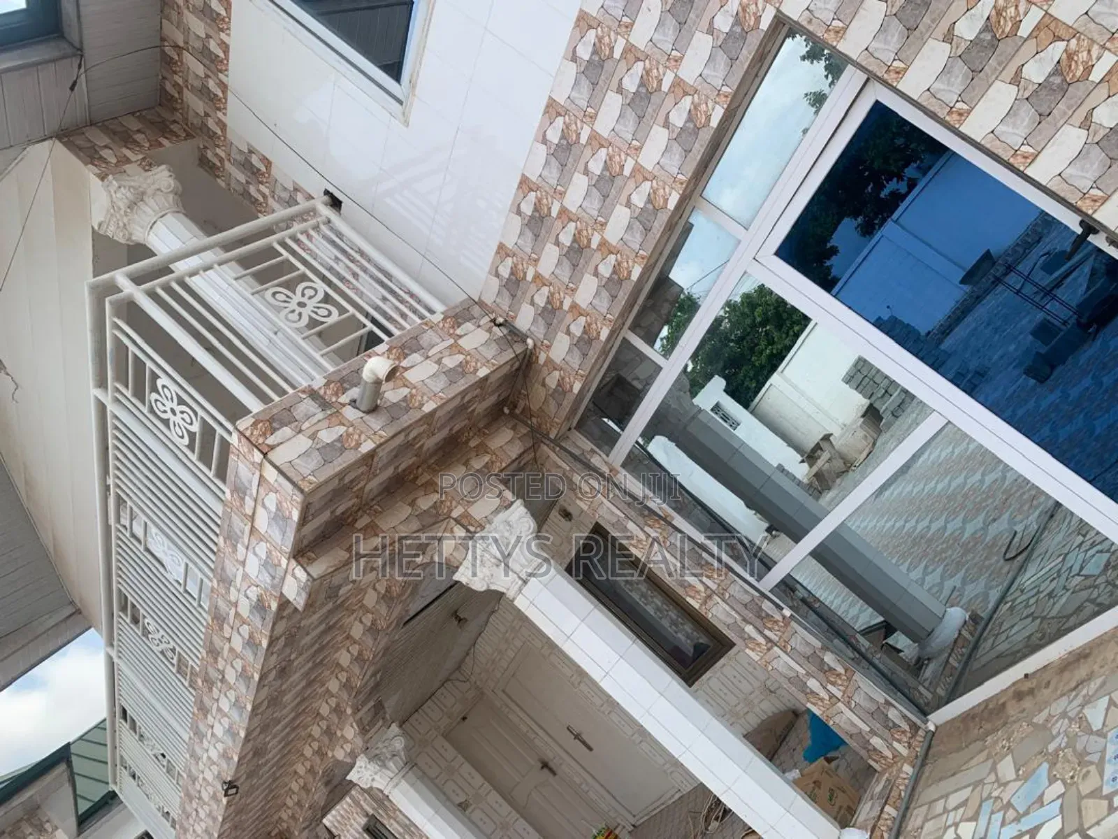 4bdrm Apartment in Adenta for rent in Adenta