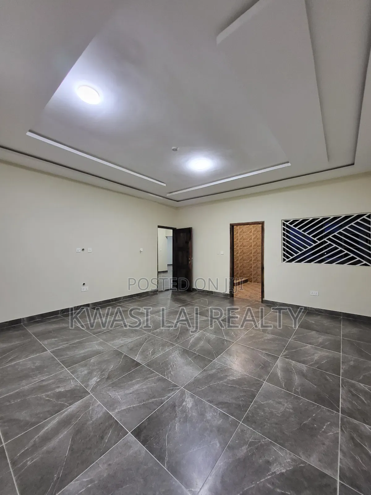 3bdrm Apartment in Broadcasting, Weija for rent in Weija