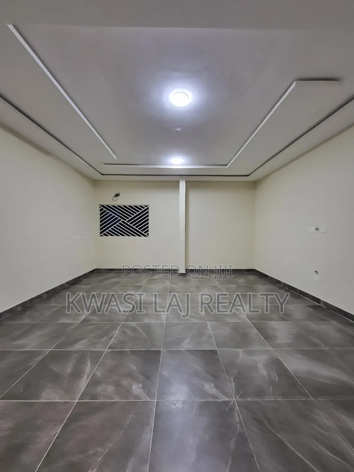 3bdrm Apartment in Broadcasting, Weija for rent in Weija
