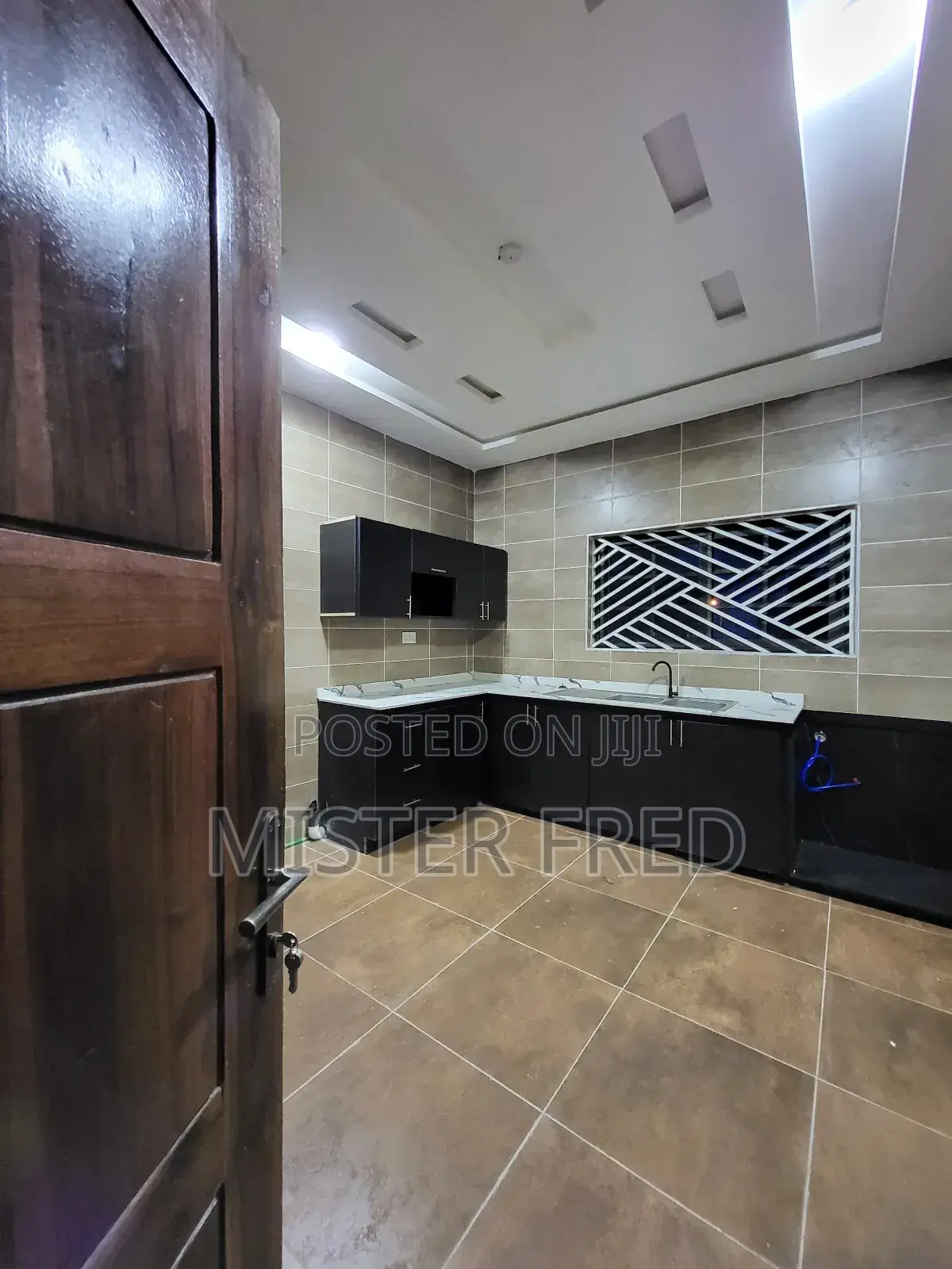 3bdrm Apartment in Broadcasting, Weija for rent in Weija