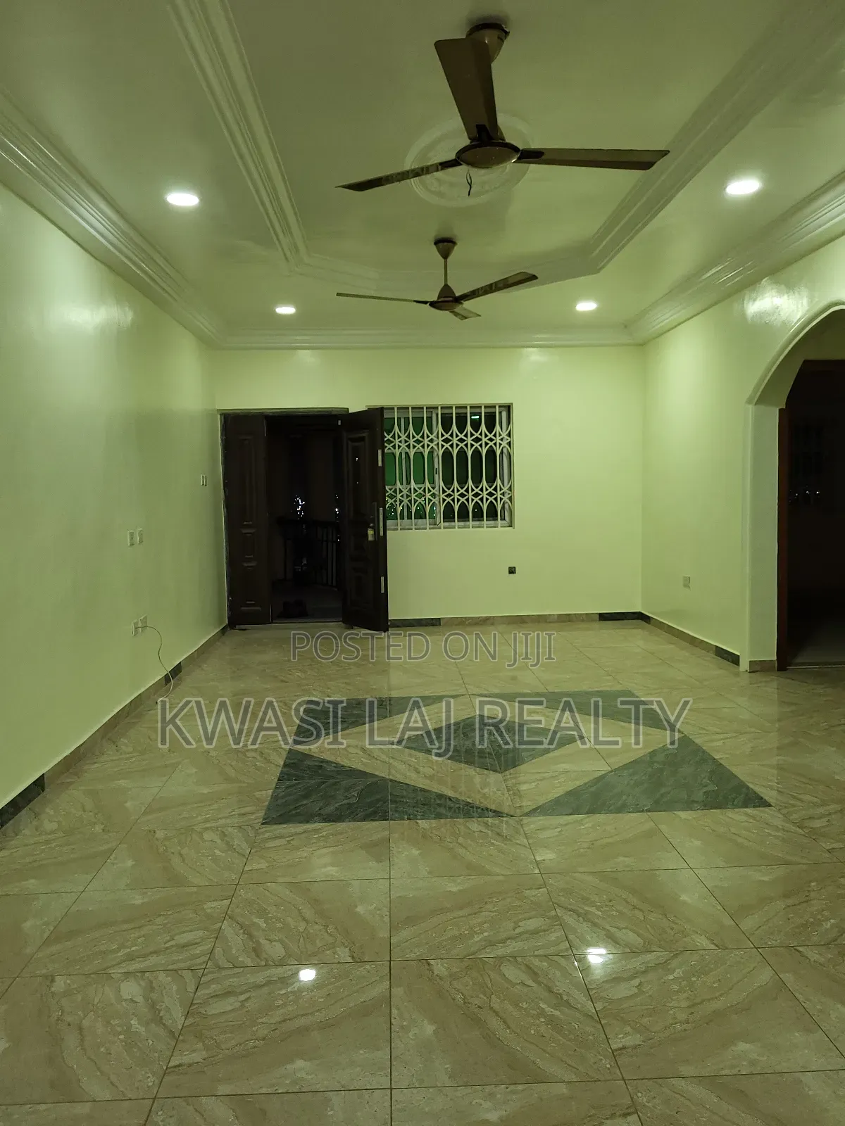 2bdrm Apartment in Tuba Junction, Weija for rent in Weija