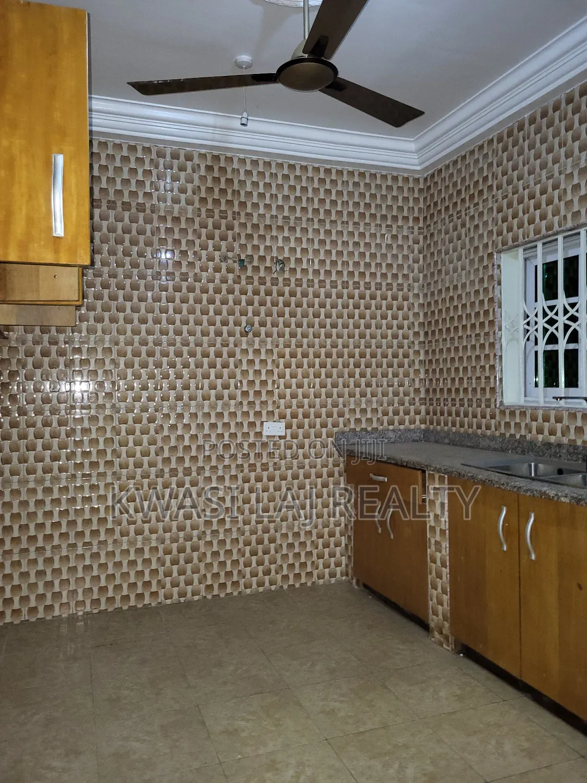 2bdrm Apartment in Tuba Junction, Weija for rent in Weija
