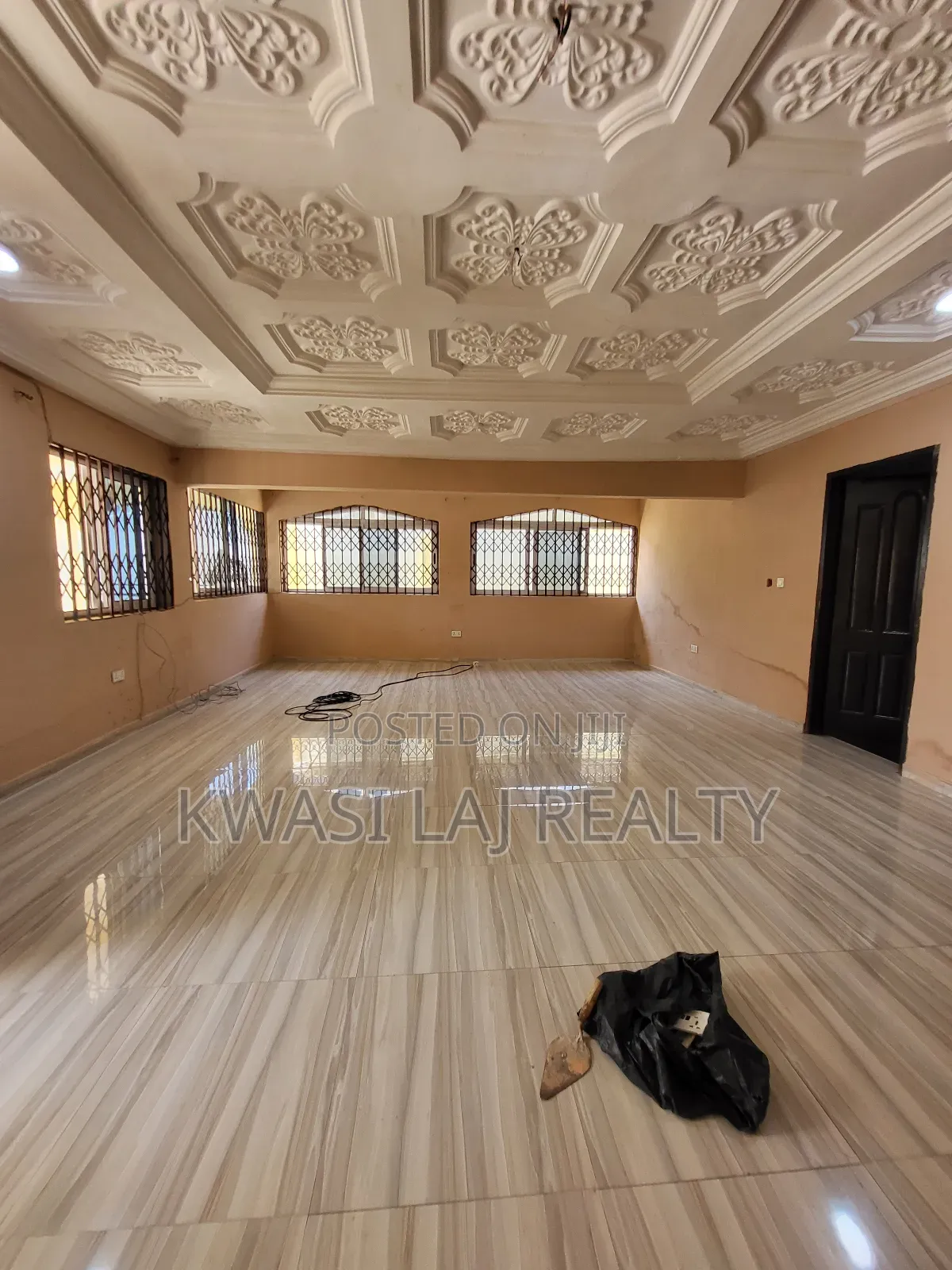 4bdrm House in Broadcasting, Weija for rent in Weija