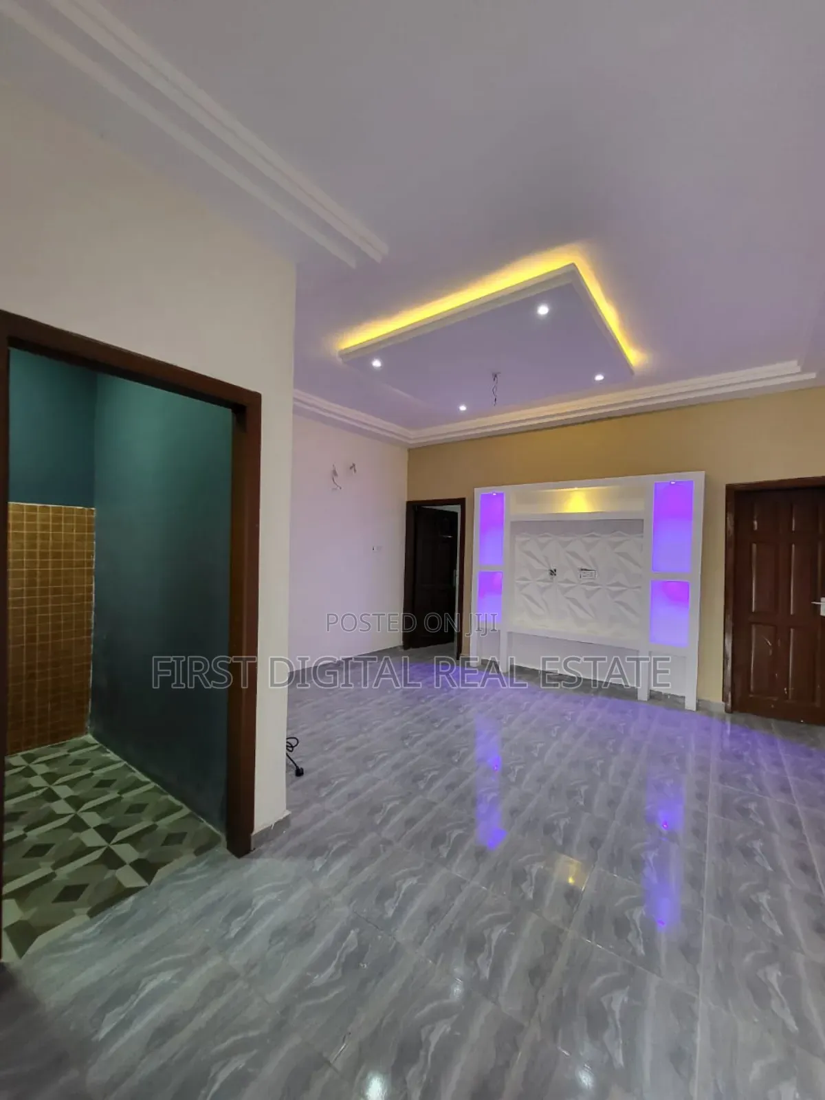 Chamber and Hall Self Contain for Rent at Tuba in West Hills Mall Area