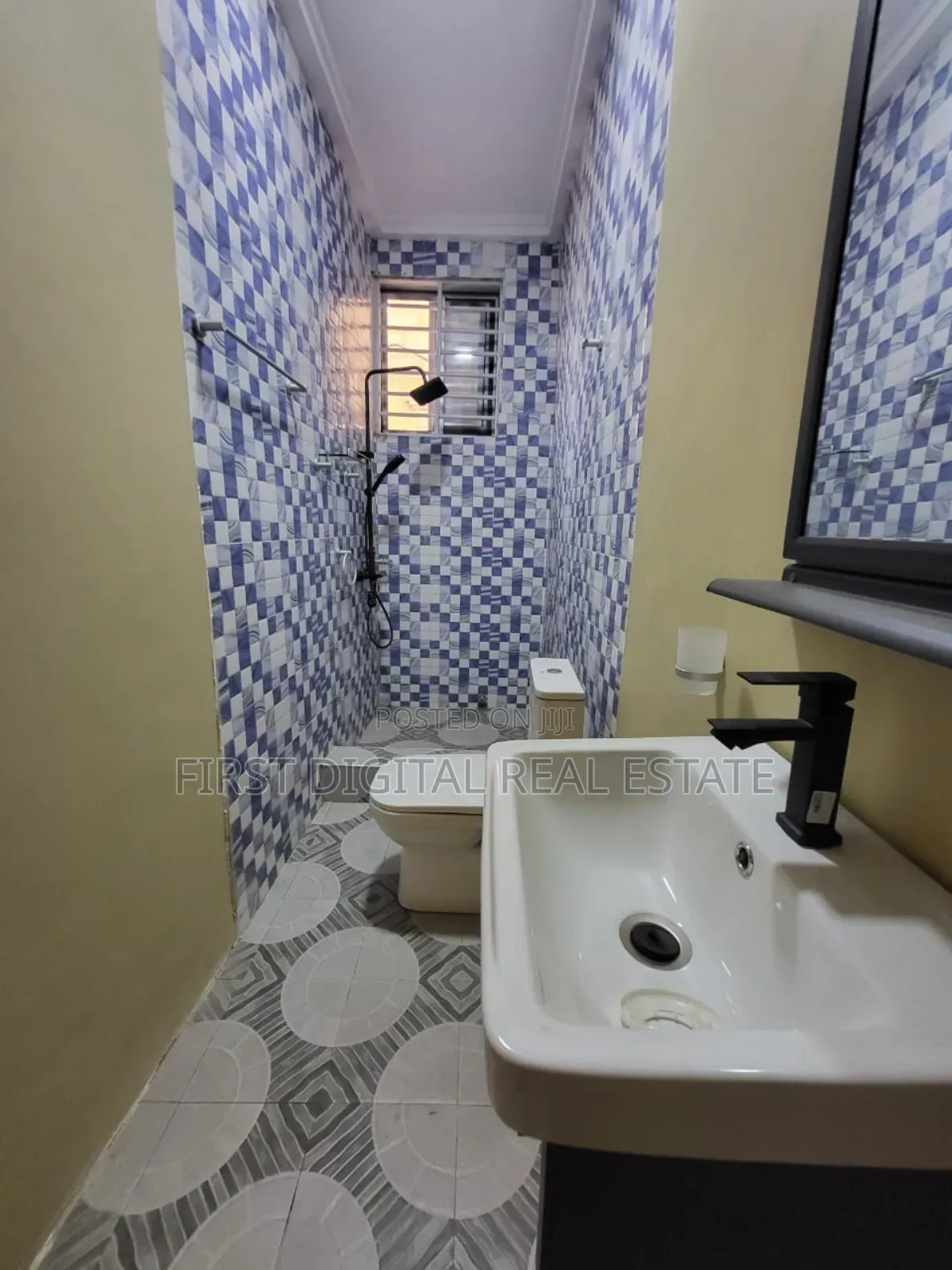 Chamber and Hall Self Contain for Rent at Tuba in West Hills Mall Area