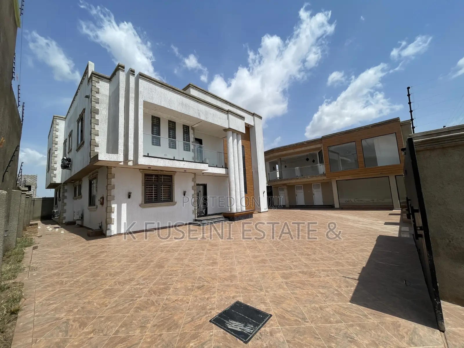 6bdrm Mansion in K Fuseini Estate, Kumasi Metropolitan for sale in Kumasi Metropolitan