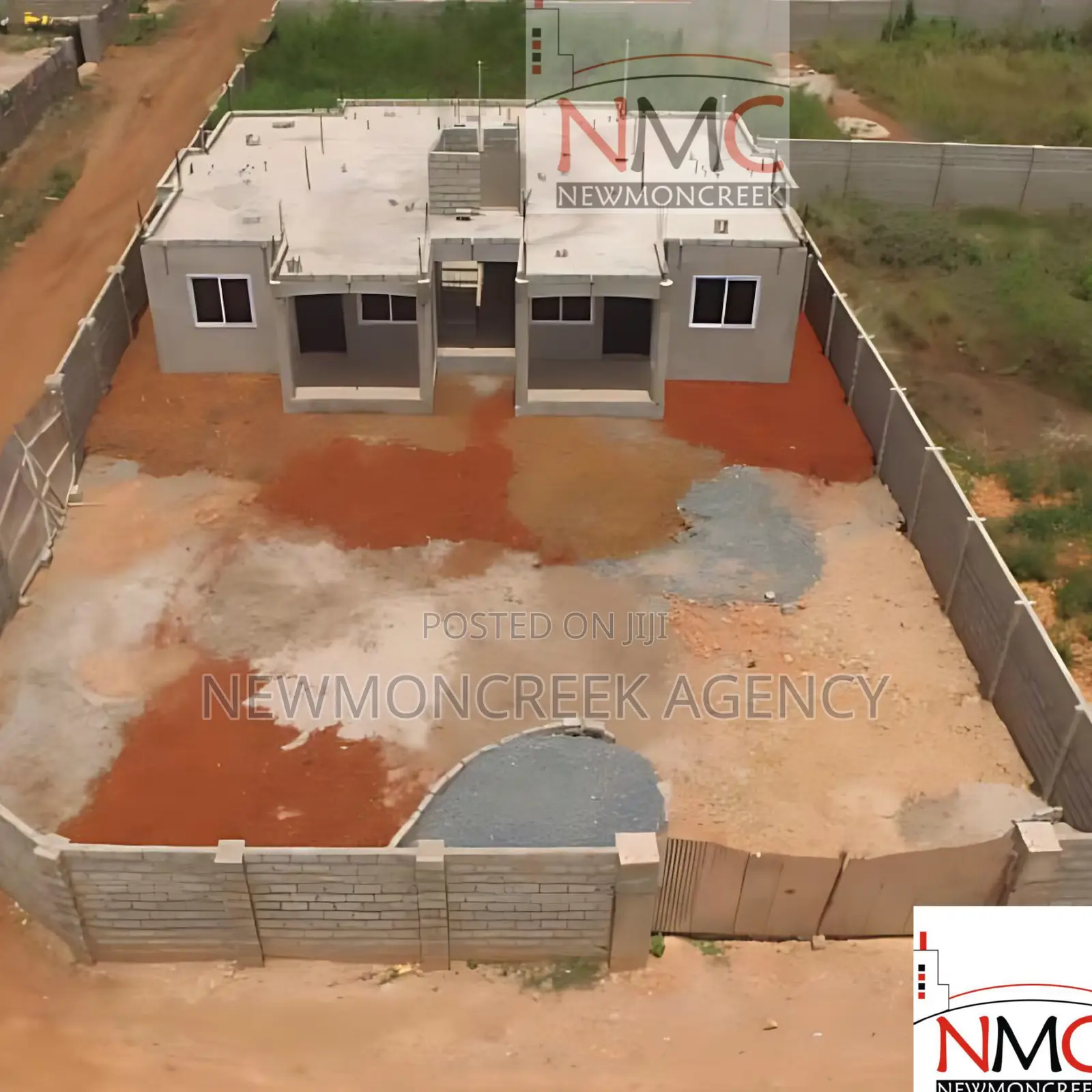12bdrm Block of Flats in Adenta.Amrahia.Baron for sale in Amrahia