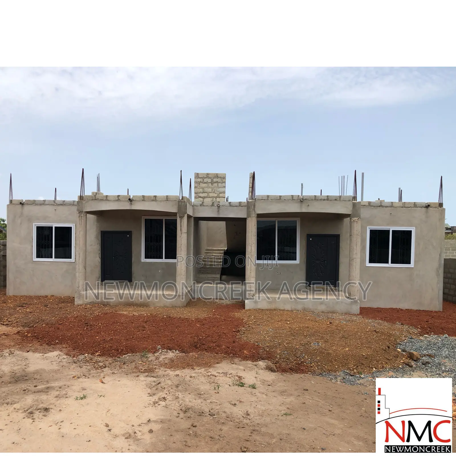 12bdrm Block of Flats in Adenta.Amrahia.Baron for sale in Amrahia