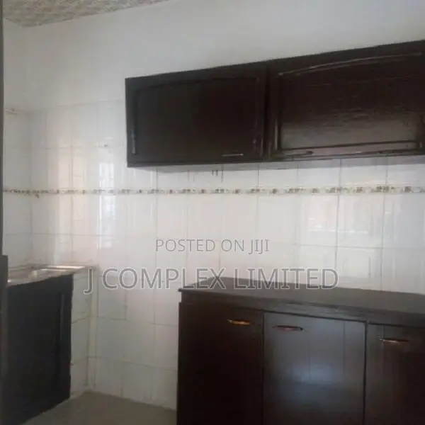 3bdrm Apartment in Lincoln School Area for sale in Lincoln School Area