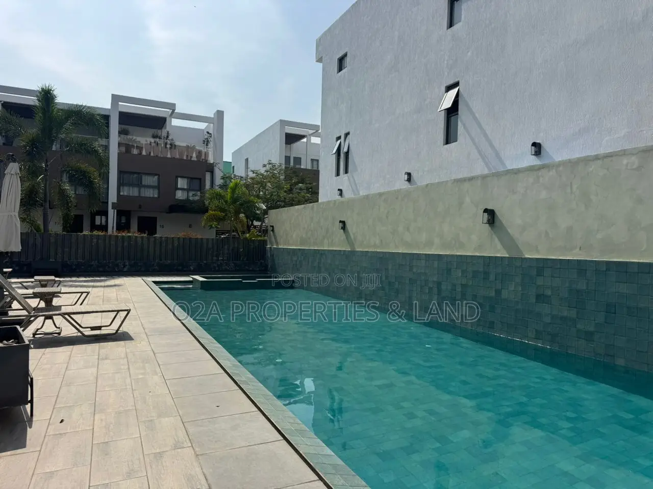 4bdrm Townhouse / Terrace in Cantonments, Acquinas for rent in Acquinas