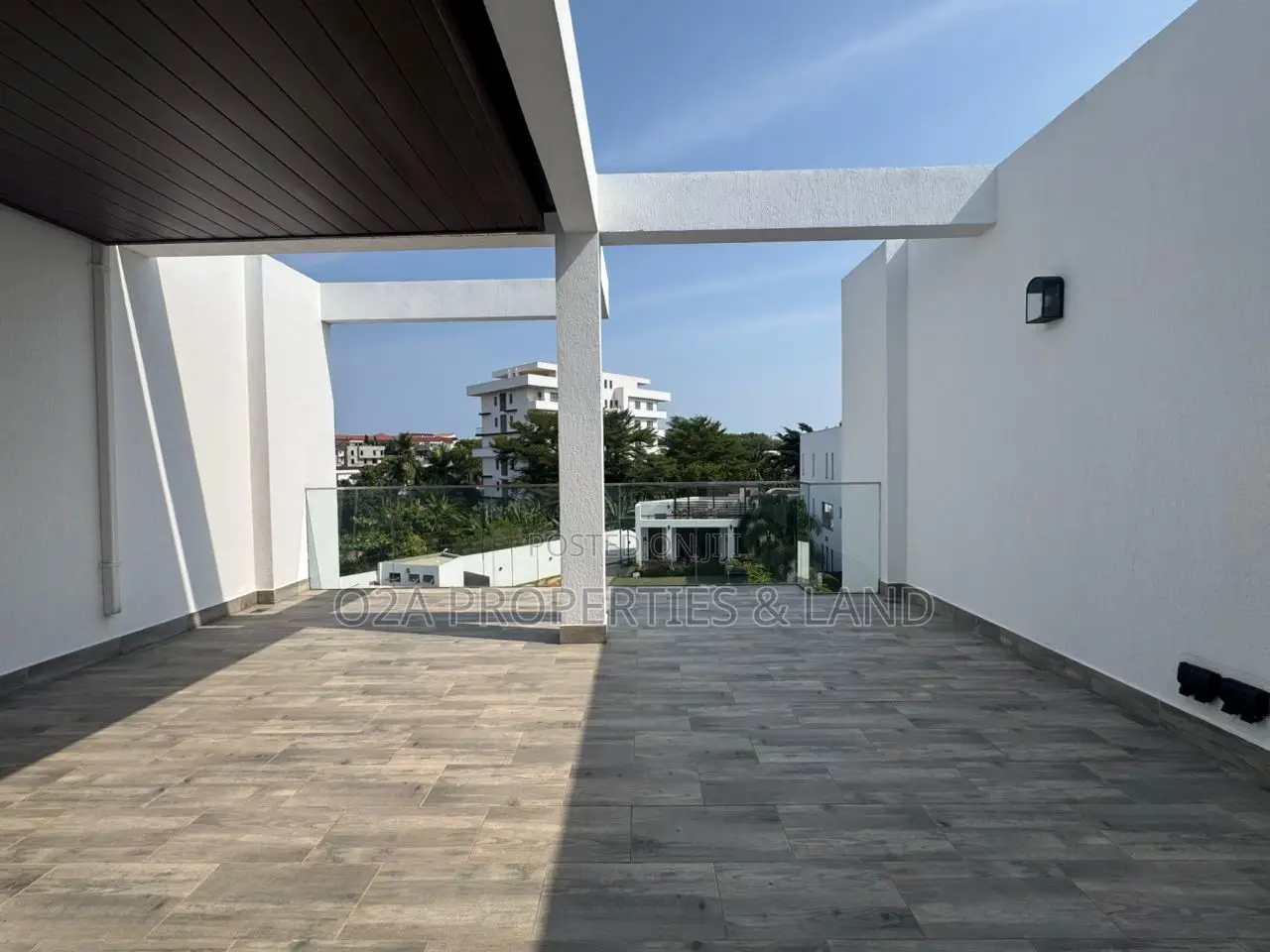 4bdrm Townhouse / Terrace in Cantonments, Acquinas for rent in Acquinas