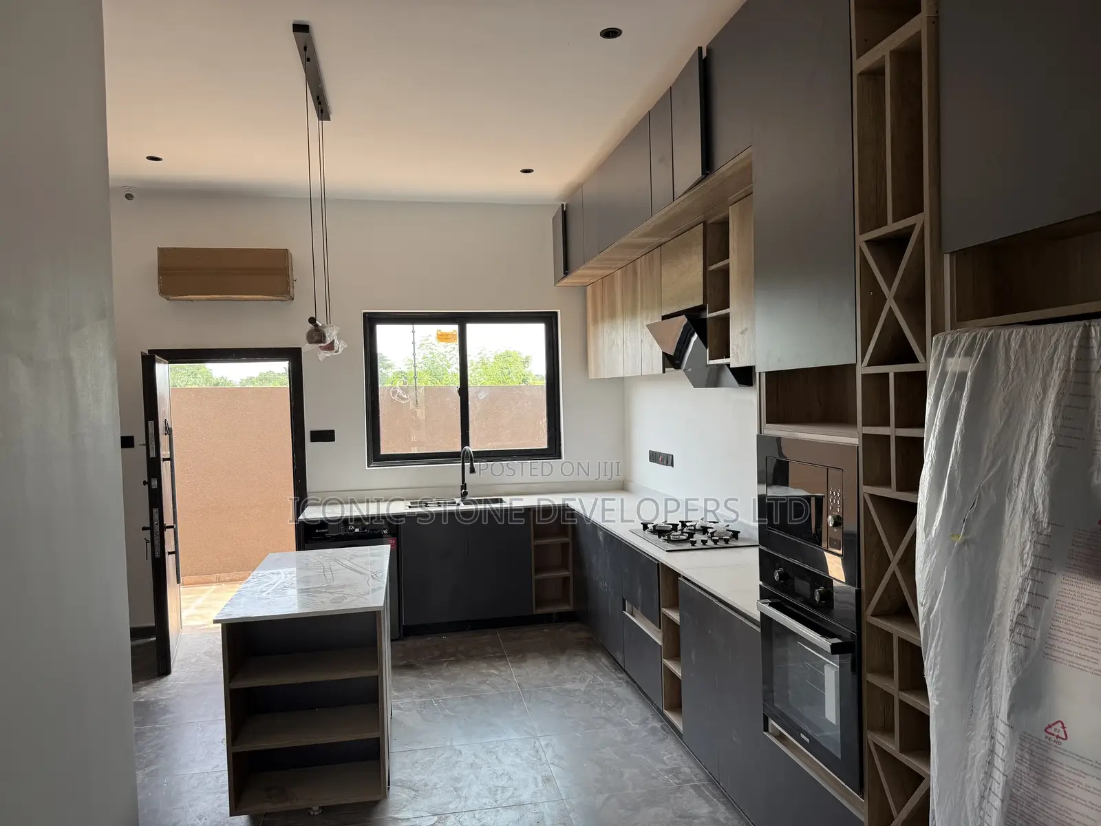 4bdrm House in Focus Hospital Area, Adenta for sale in Adenta