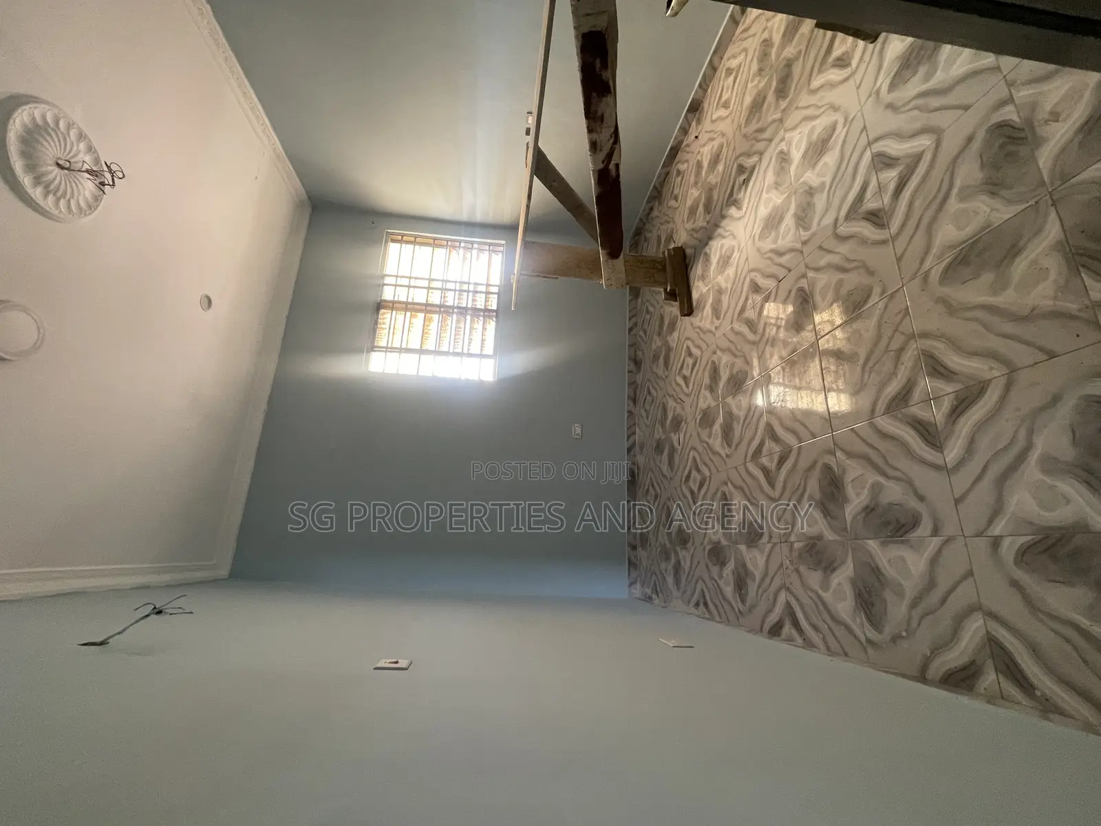 1bdrm Apartment in Adjei Kojo, Sakumono for rent in Sakumono