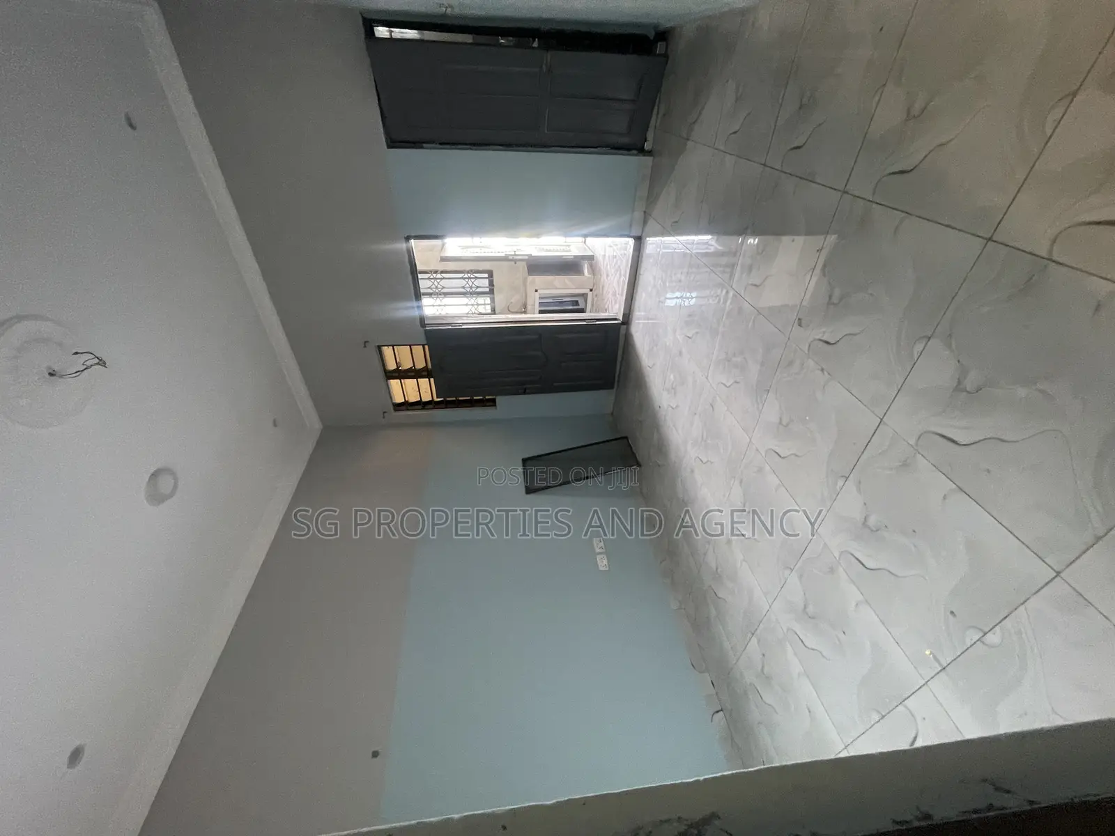 1bdrm Apartment in Adjei Kojo, Sakumono for rent in Sakumono