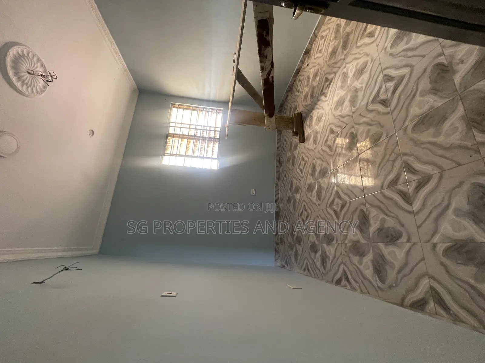 1bdrm Apartment in Adjei Kojo, Sakumono for rent in Sakumono