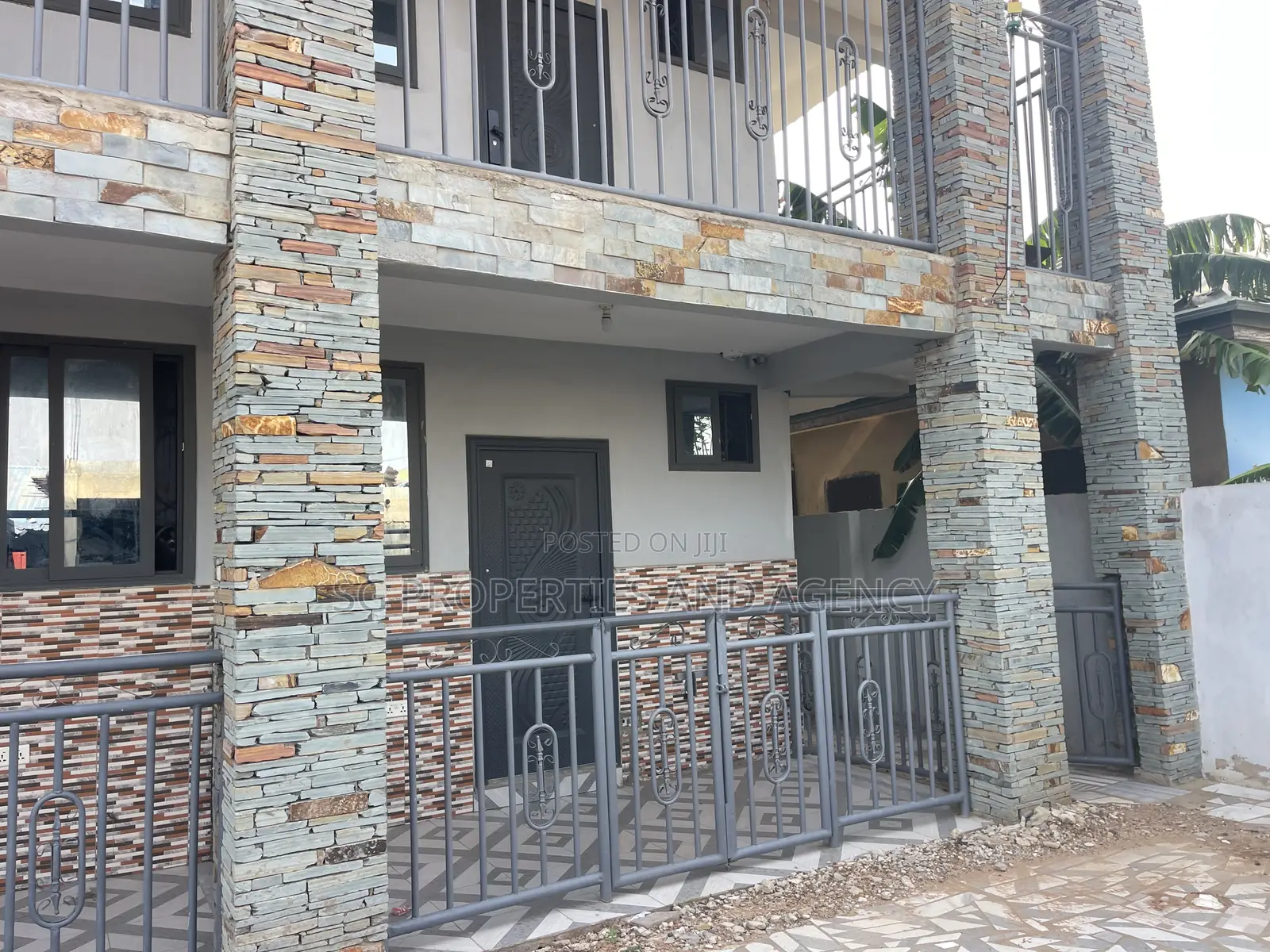 1bdrm Apartment in Adjei Kojo, Sakumono for rent in Sakumono