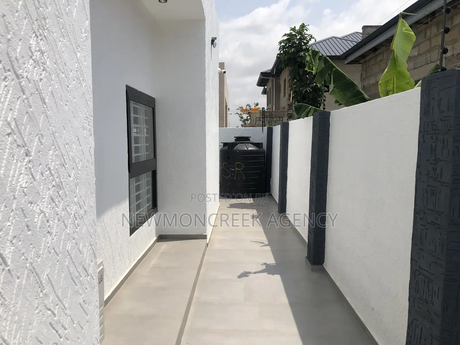 3bdrm Bungalow in Police City, Accra Metropolitan for sale in Accra Metropolitan
