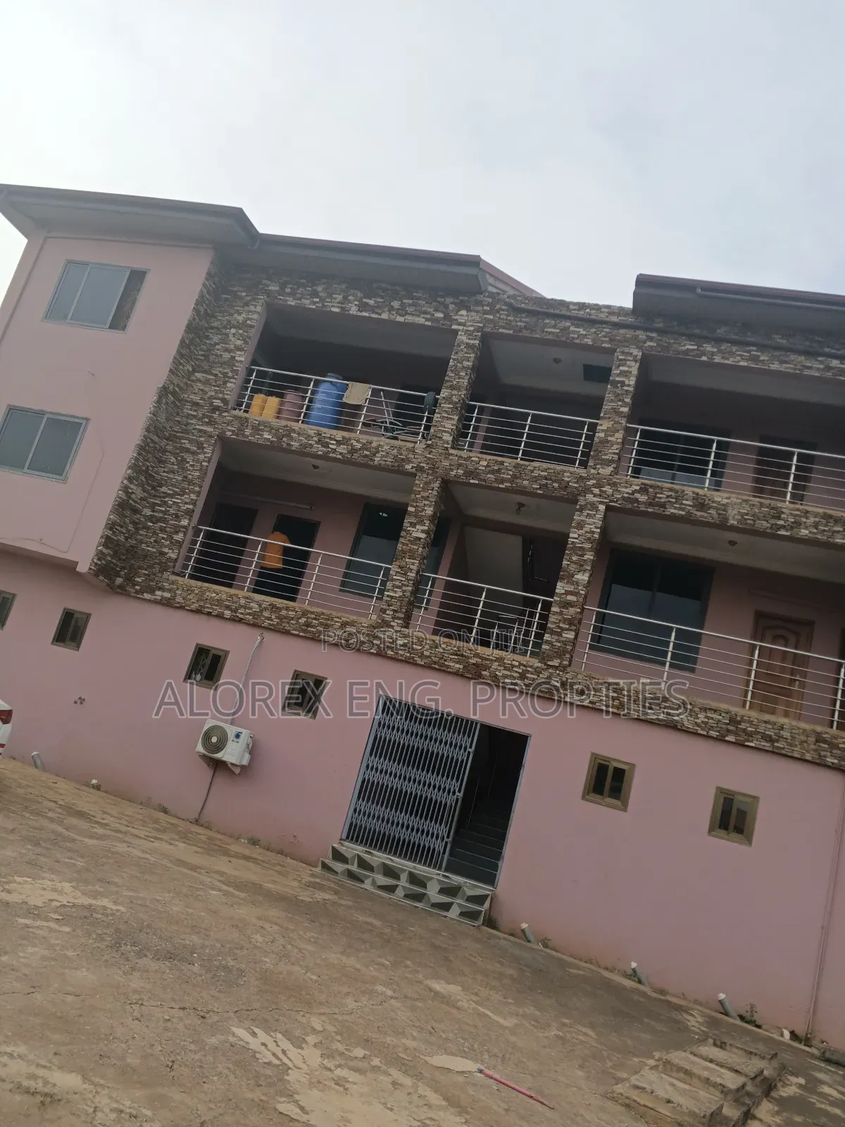 2bdrm Apartment in Ashieyie, Adenta for rent in Adenta