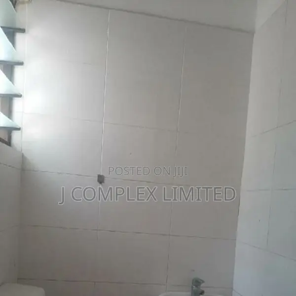 4bdrm House in Trade Fair for rent in Trade Fair