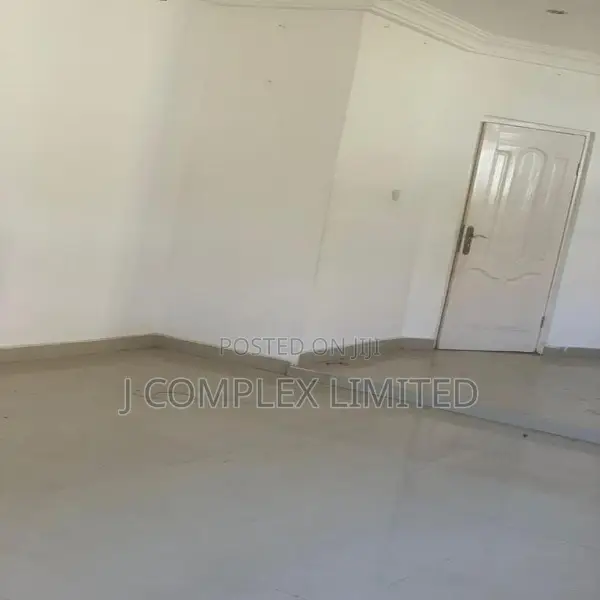 2bdrm Apartment in Trade Fair for rent in Trade Fair
