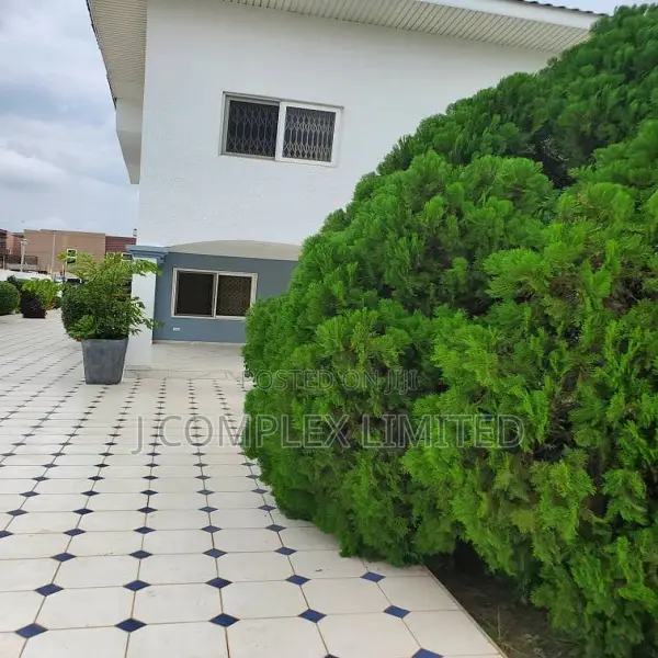 2bdrm Apartment in Trade Fair for rent in Trade Fair