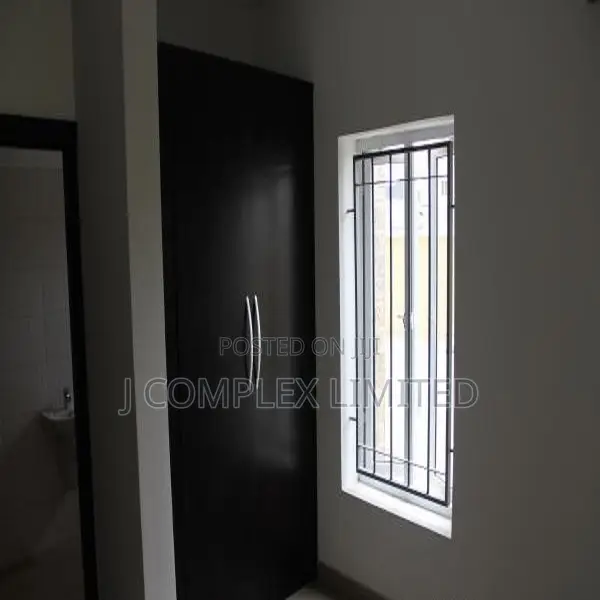5bdrm House in Trade Fair for sale in Trade Fair
