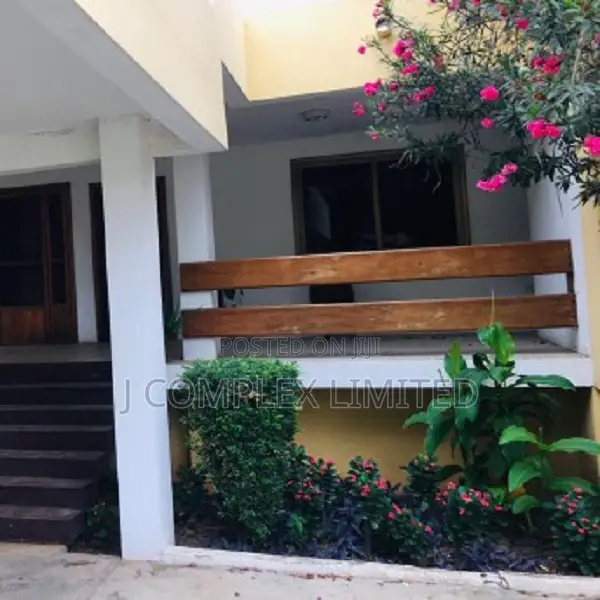 5bdrm House in Trade Fair for sale in Trade Fair