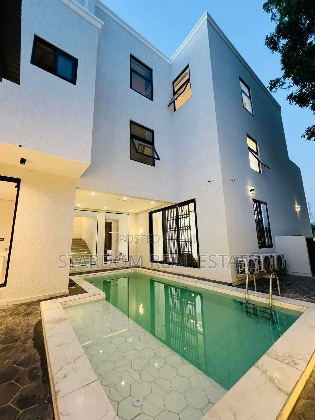 5bdrm Duplex in West Trassaco, East Legon for sale in East Legon