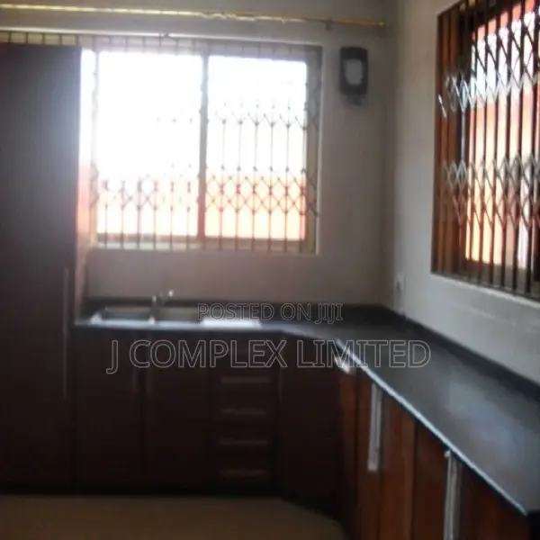 5bdrm House in MTN Area for sale in MTN Area