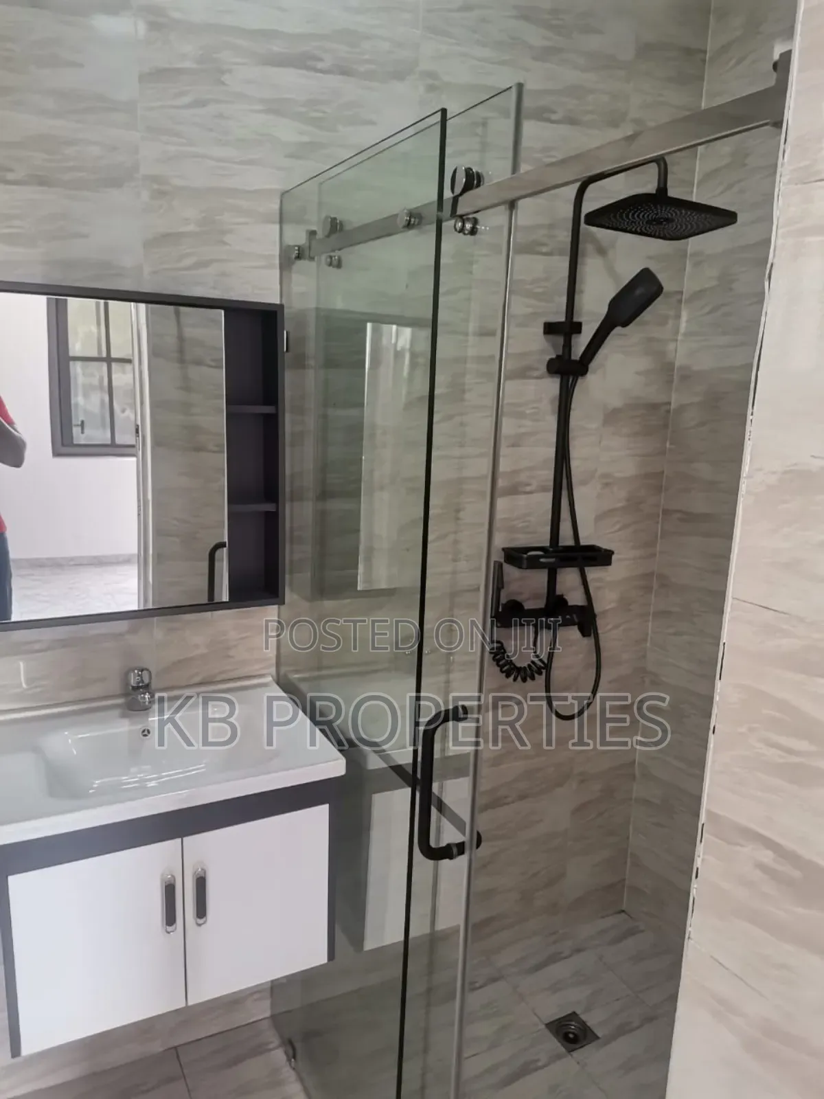 2bdrm Apartment in Kb Properties, Spintex for rent in Spintex