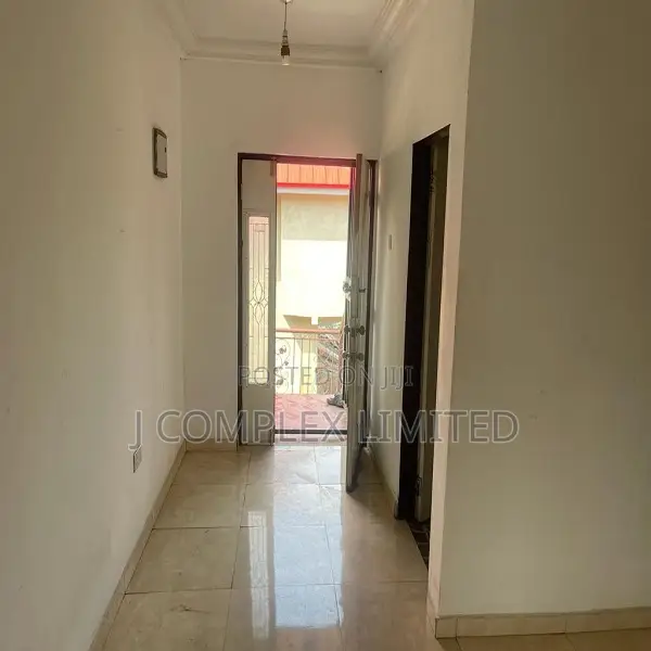 3bdrm Apartment in Prisons School Area for rent in Prisons School Area