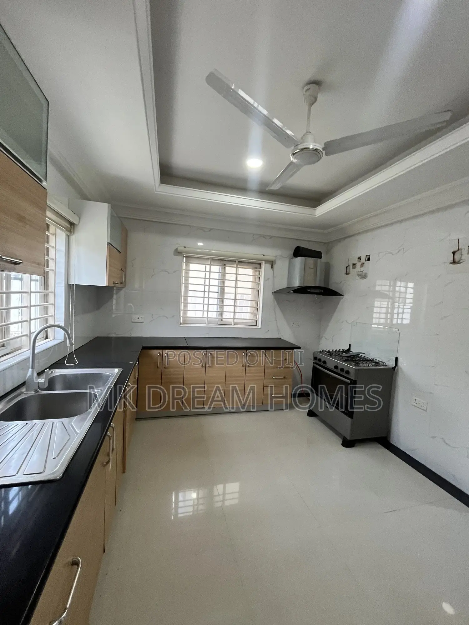 3bdrm House in Paradise Estate for sale in Lake Side Estate