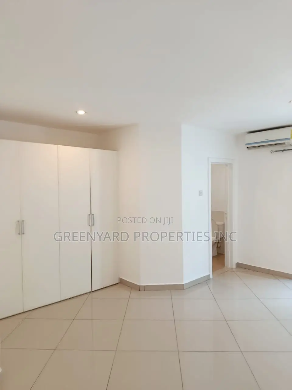 4bdrm Townhouse / Terrace in Lagos Avenue, East Legon for rent in East Legon