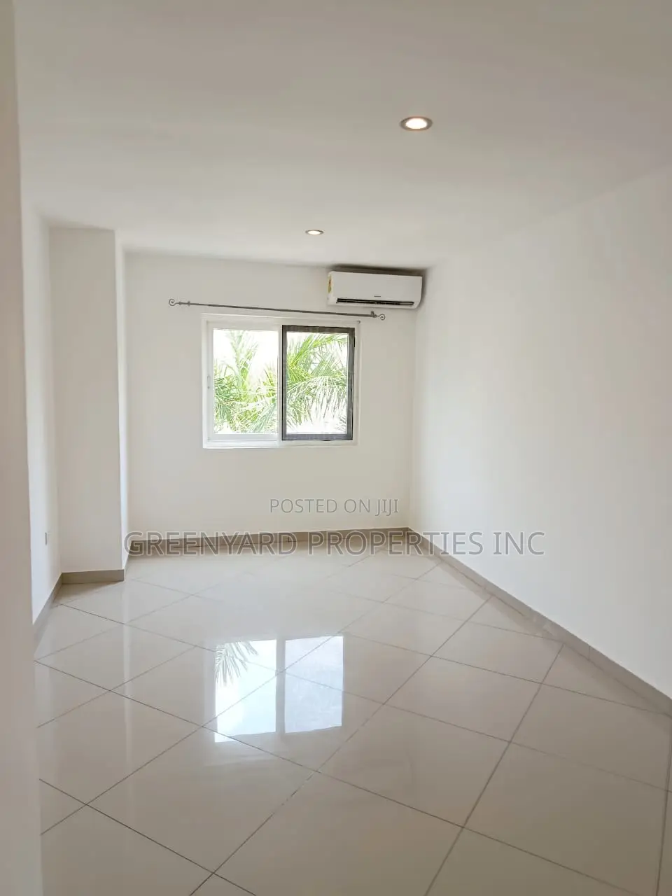 4bdrm Townhouse / Terrace in Lagos Avenue, East Legon for rent in East Legon