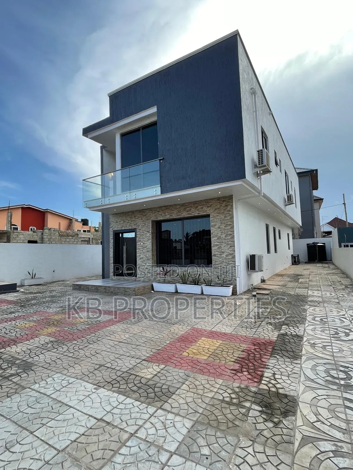 4bdrm Townhouse/Terrace in Kb Properties, East Legon for sale in East Legon