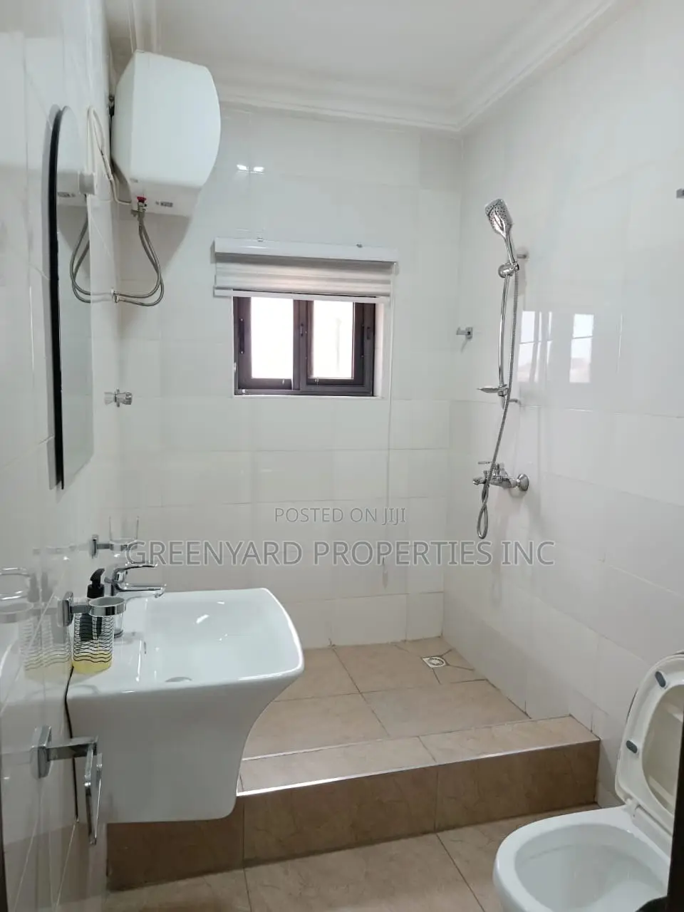 3bdrm Apartment in Mempasem, East Legon for rent in East Legon