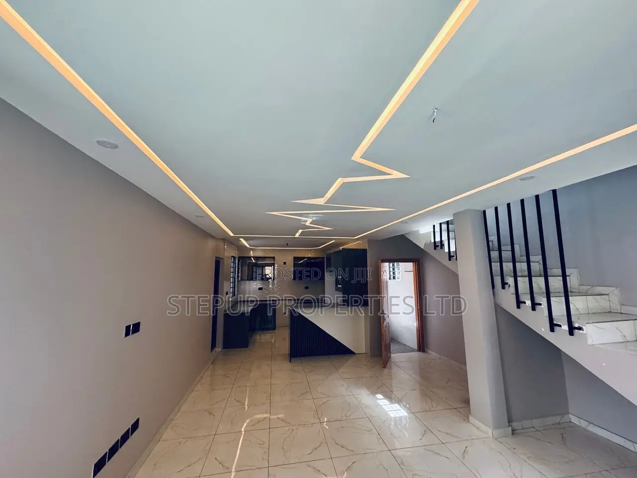 3bdrm Townhouse / Terrace in Lakeside for rent in Lake Side Estate