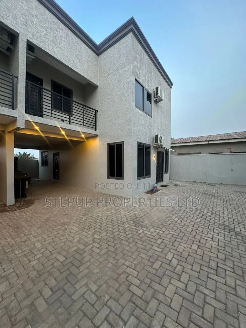 3bdrm Townhouse / Terrace in Lakeside for rent in Lake Side Estate