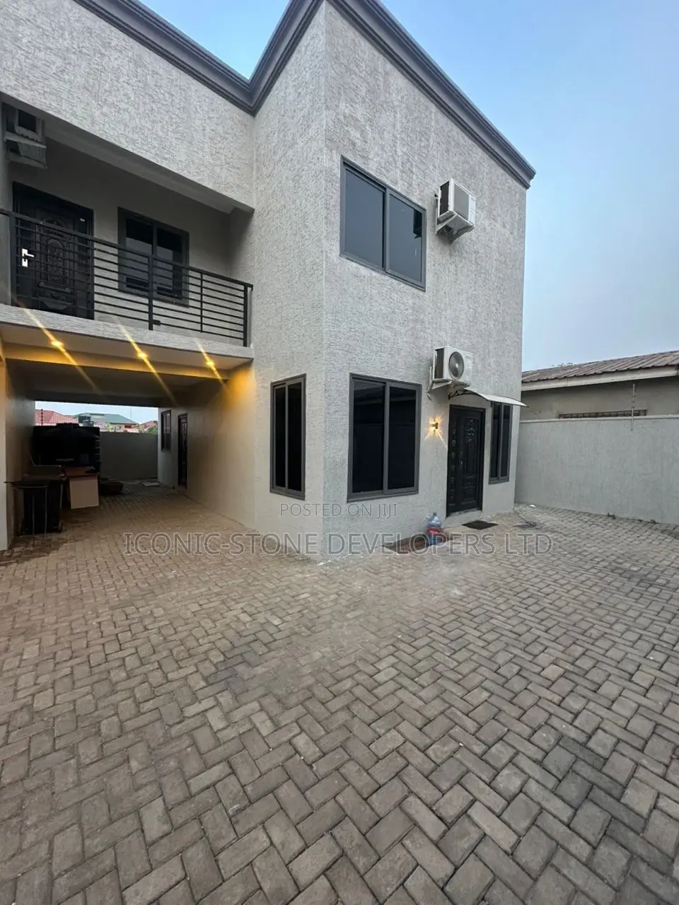 3bdrm Townhouse / Terrace in Lakeside for rent in Lake Side Estate