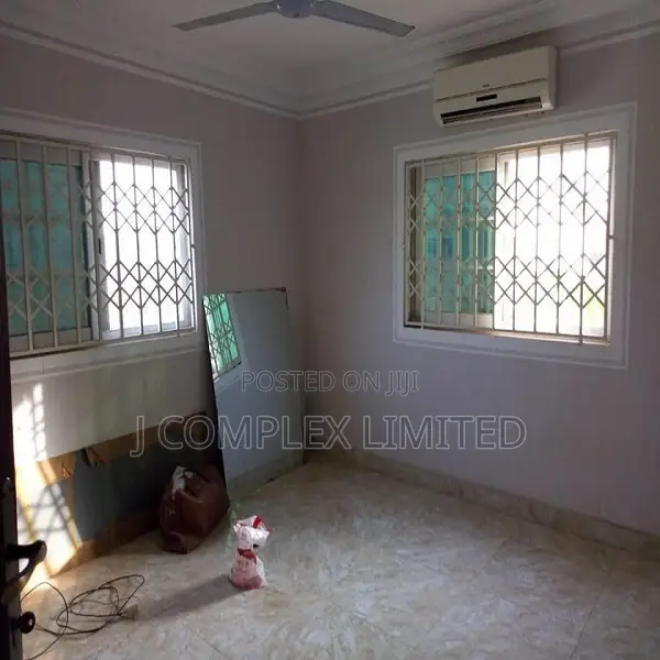 3bdrm House in Osu Ako-Adjei for sale in Osu Ako-Adjei