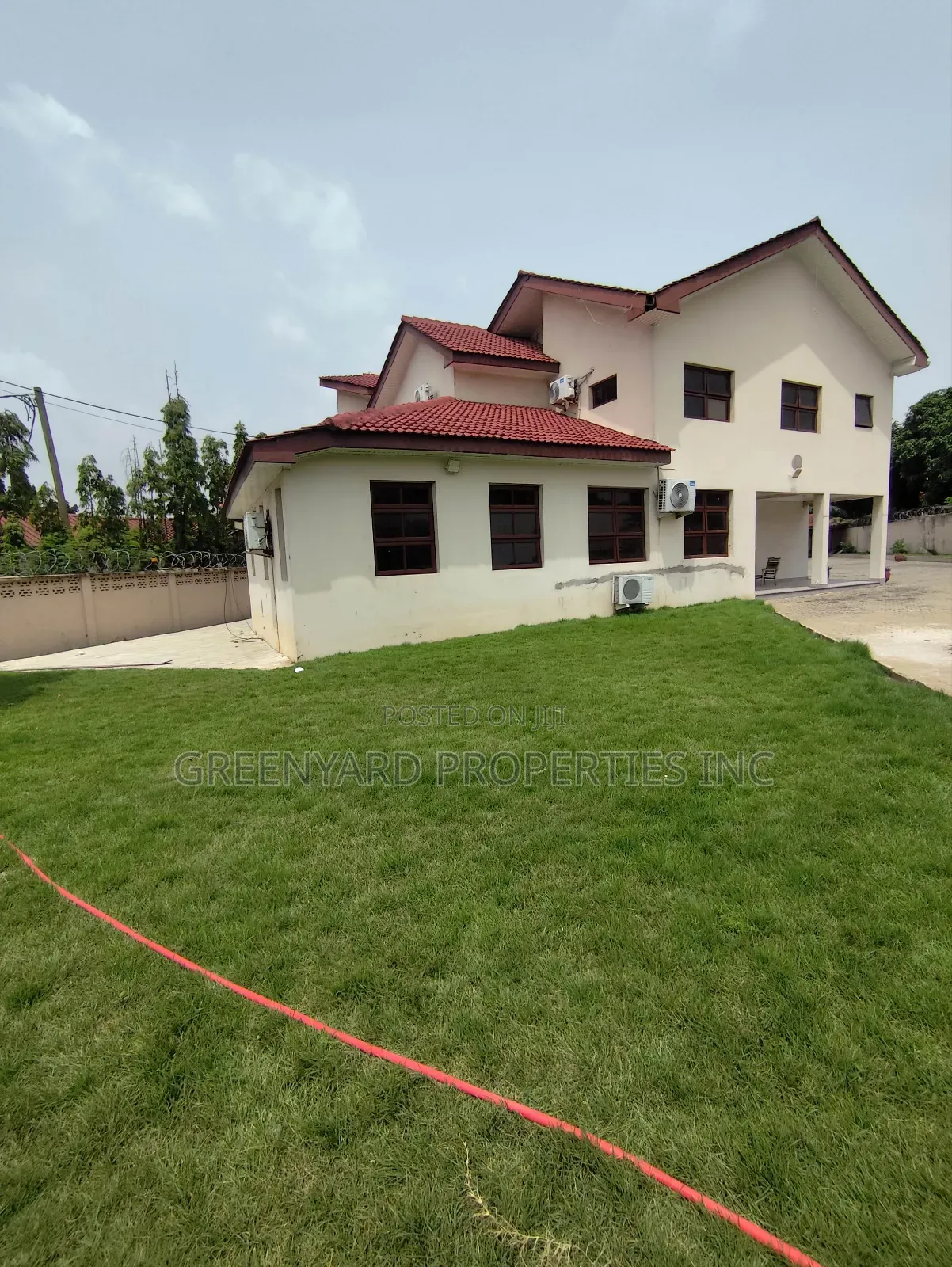 Commercial Space for Rent in Roman Ridge