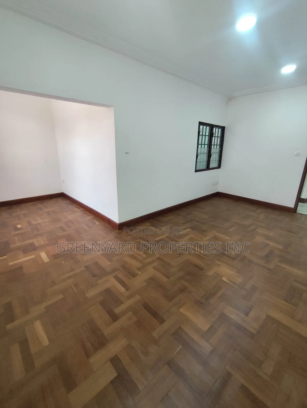 Commercial Space for Rent in Roman Ridge