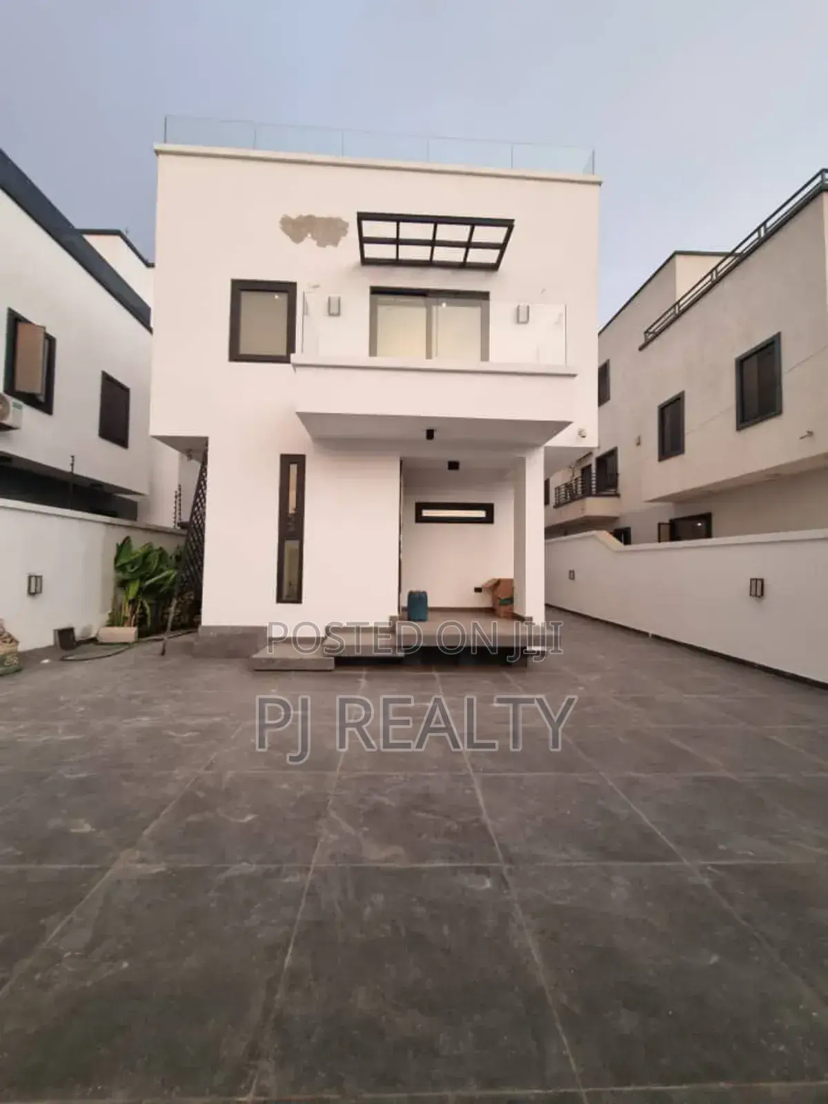 4bdrm House in Adjiriganor for sale in Adjiriganor