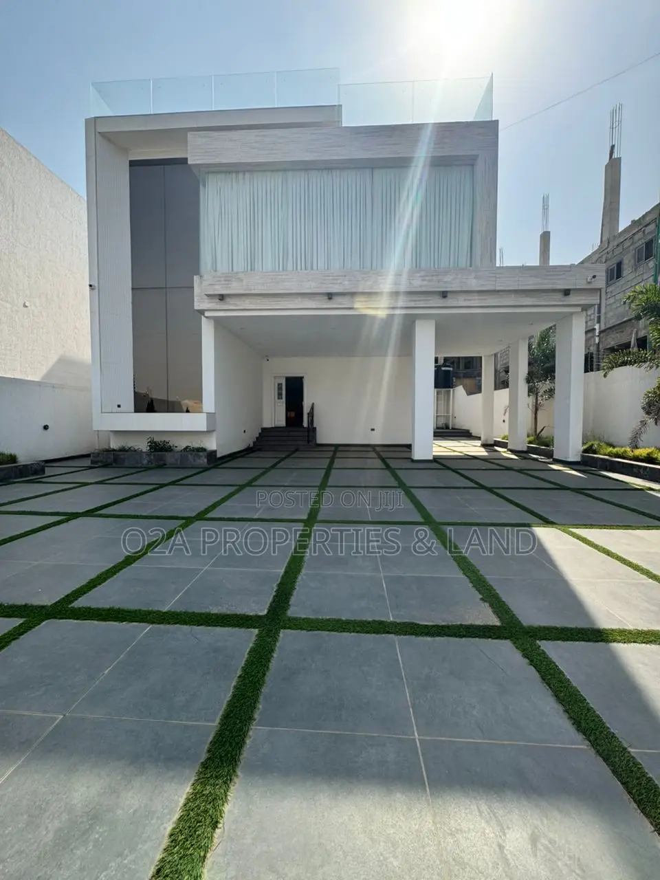 Furnished 5bdrm House in School Junction for sale in School Junction