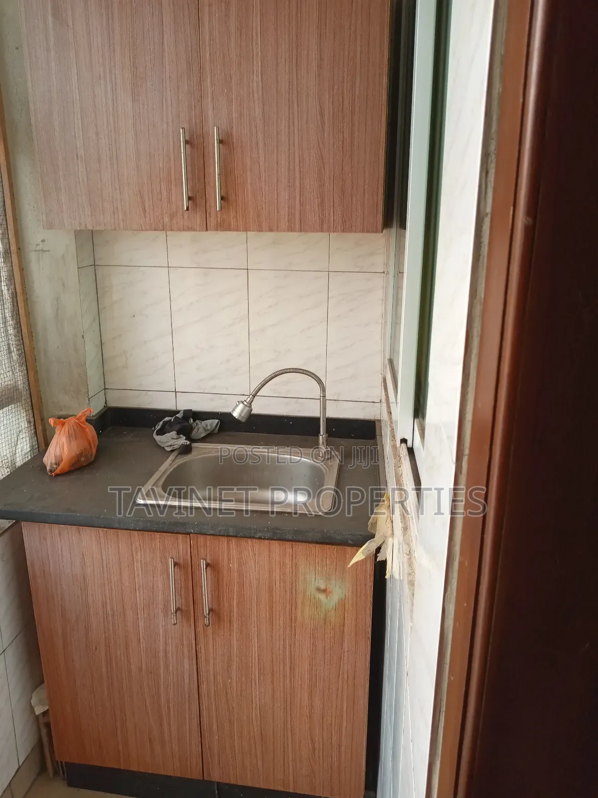 1bdrm Apartment in School Junction for rent in School Junction