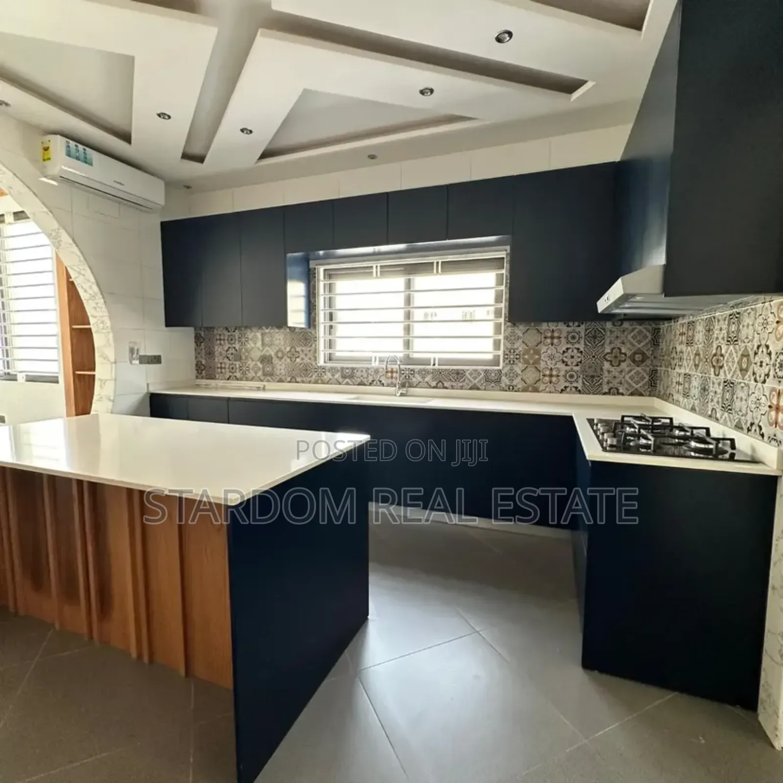 6bdrm Mansion in West Trassaco, East Legon for sale in East Legon