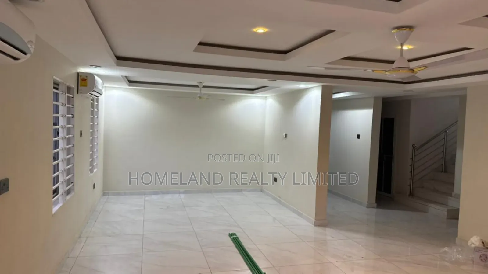 5bdrm Duplex in Tema for sale in Tema Metropolitan