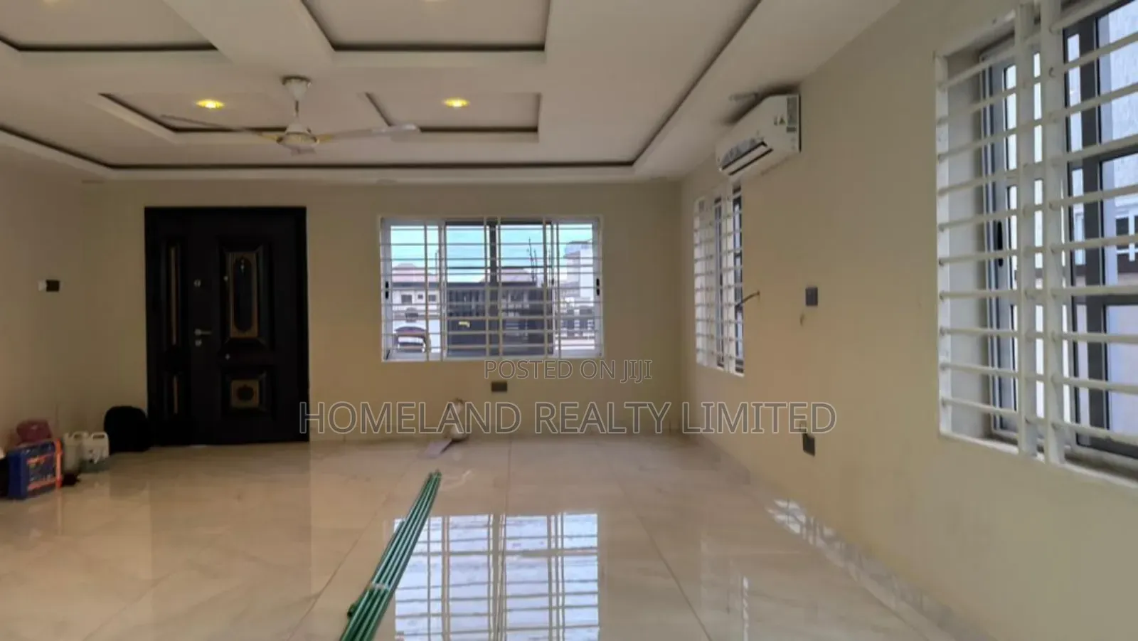 5bdrm Duplex in Tema for sale in Tema Metropolitan