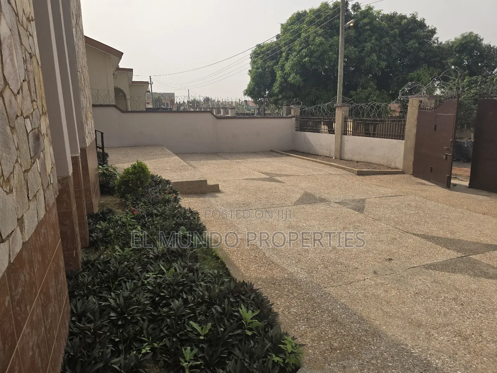 4bdrm House in Nyankyerenyease, Kumasi Metropolitan for sale in Kumasi Metropolitan